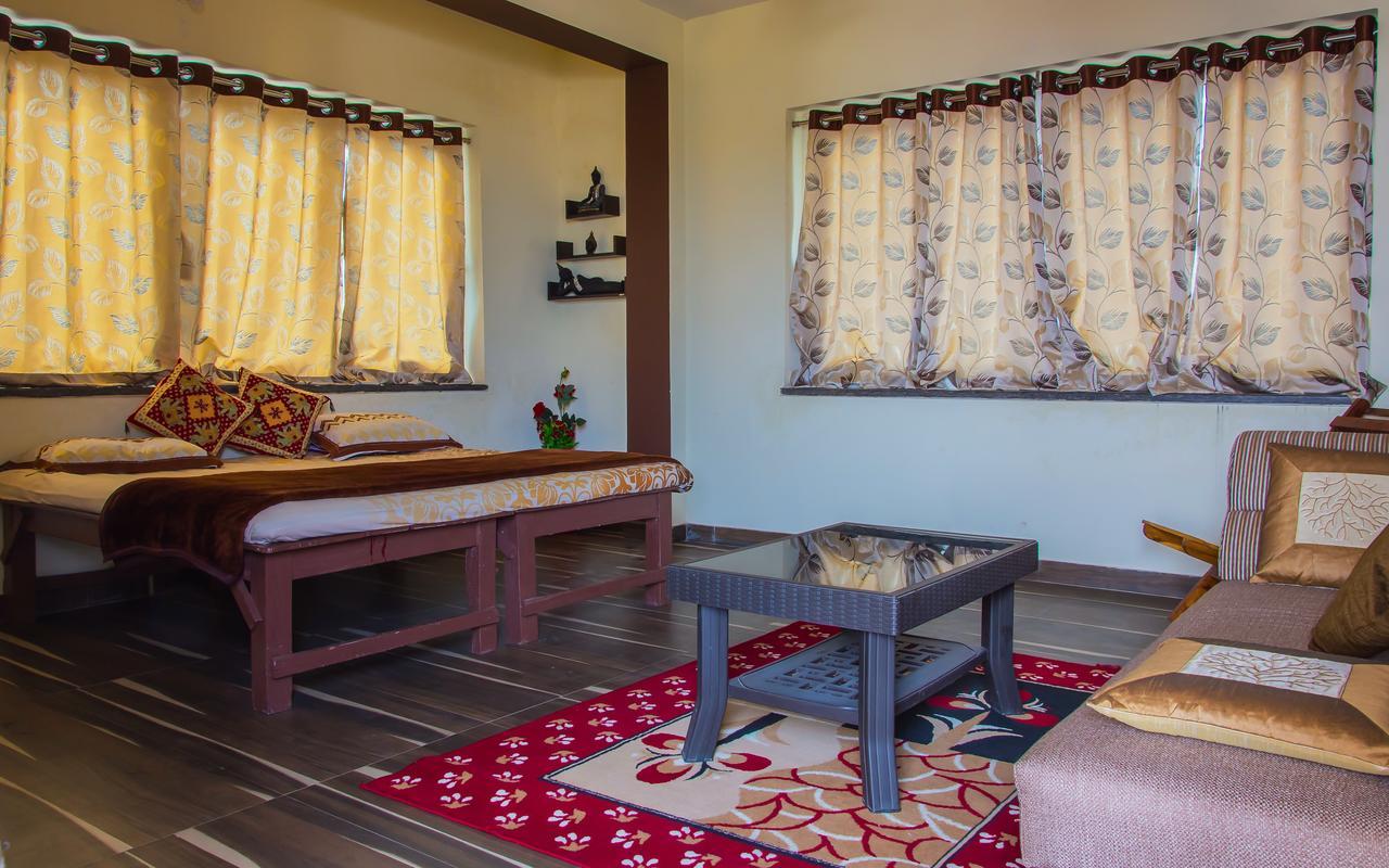 The Rooftop Cabana, A Homestay 부바네스 외부 사진
